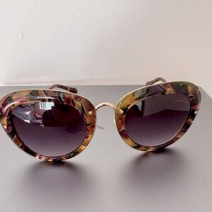 Women sunglasses